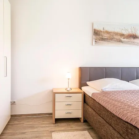 Strandhäuser Lindenstraße 10