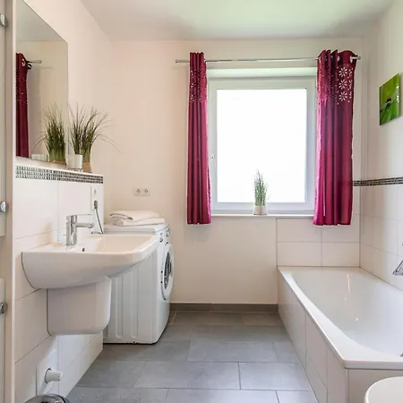 Strandhaeuser Lindenstrasse Ostseeschwaermerei *