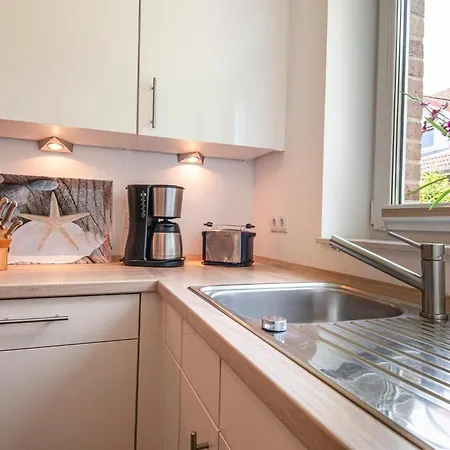 Appartement Strandhaeuser Lindenstrasse Ostseeschwaermerei Kellenhusen