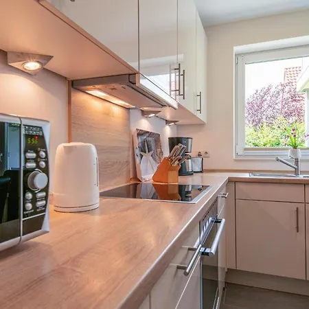 Appartement Strandhaeuser Lindenstrasse Ostseeschwaermerei Kellenhusen