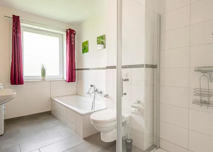 Strandhaeuser Lindenstrasse Ostseeschwaermerei Lejlighed *