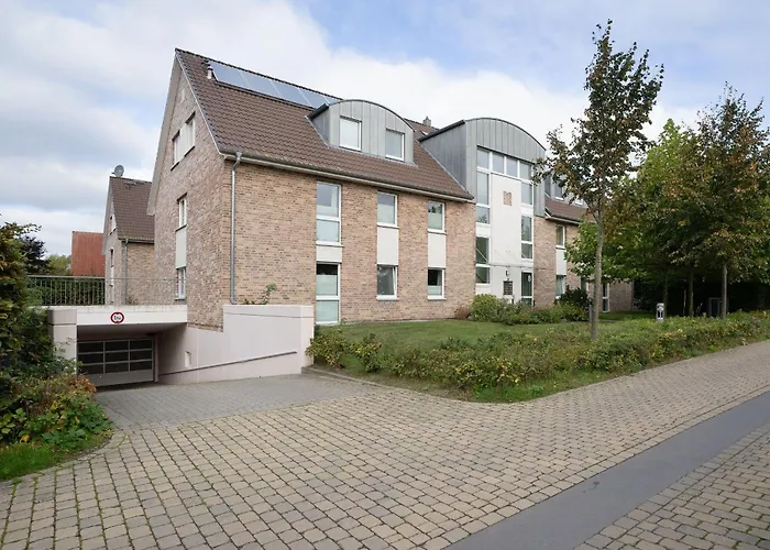Strandhaeuser Lindenstrasse Ostseeschwaermerei * Kellenhusen